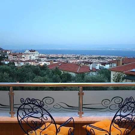 Linda's Apart * Altınoluk