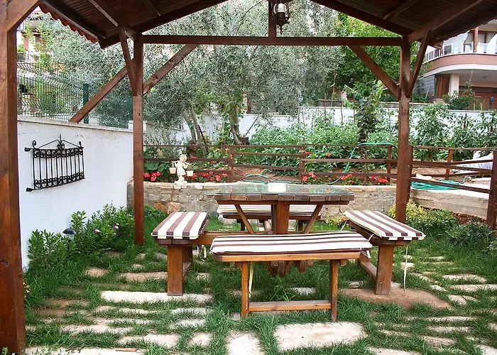 Linda's Apart Altınoluk