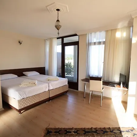 Linda's Apart Hotel *